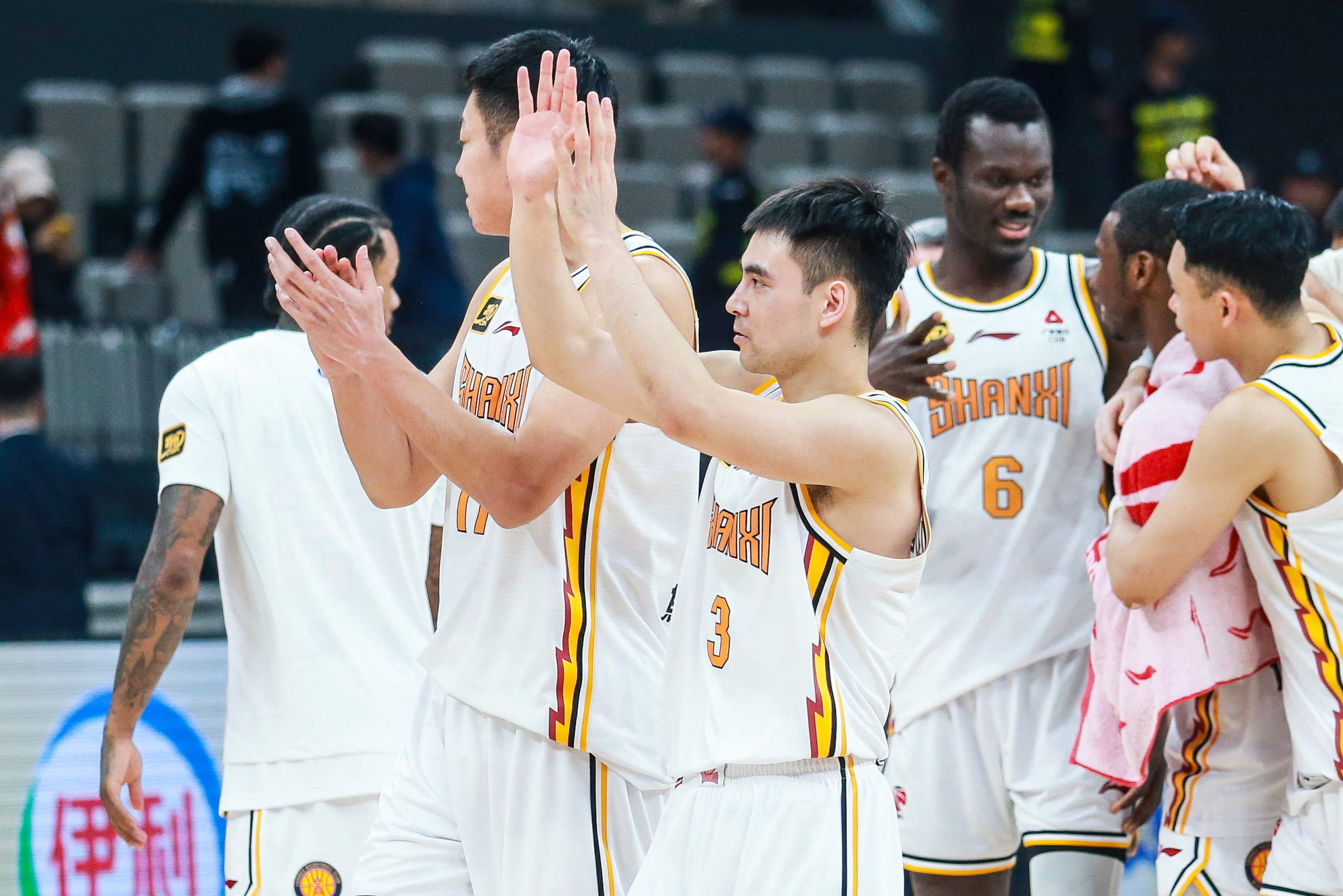 华体会APP包含加时末段CBA常规赛焦点战，北京国安复出首秀，信心回归，数据趋势出现新变化的词条